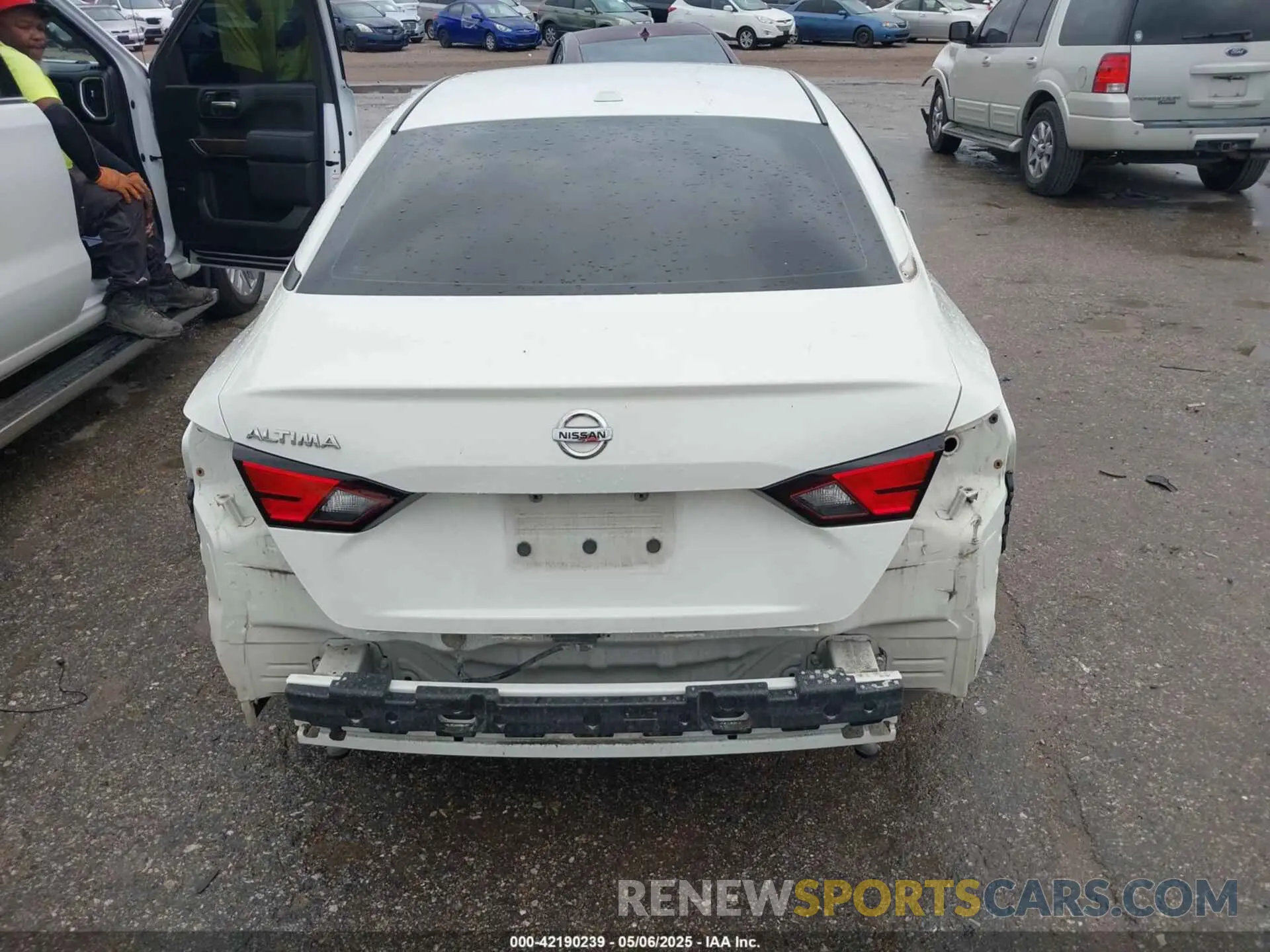 17 fotografías del automóvil dañado 1N4BL4BV6LC139087 NISSAN ALTIMA 2020