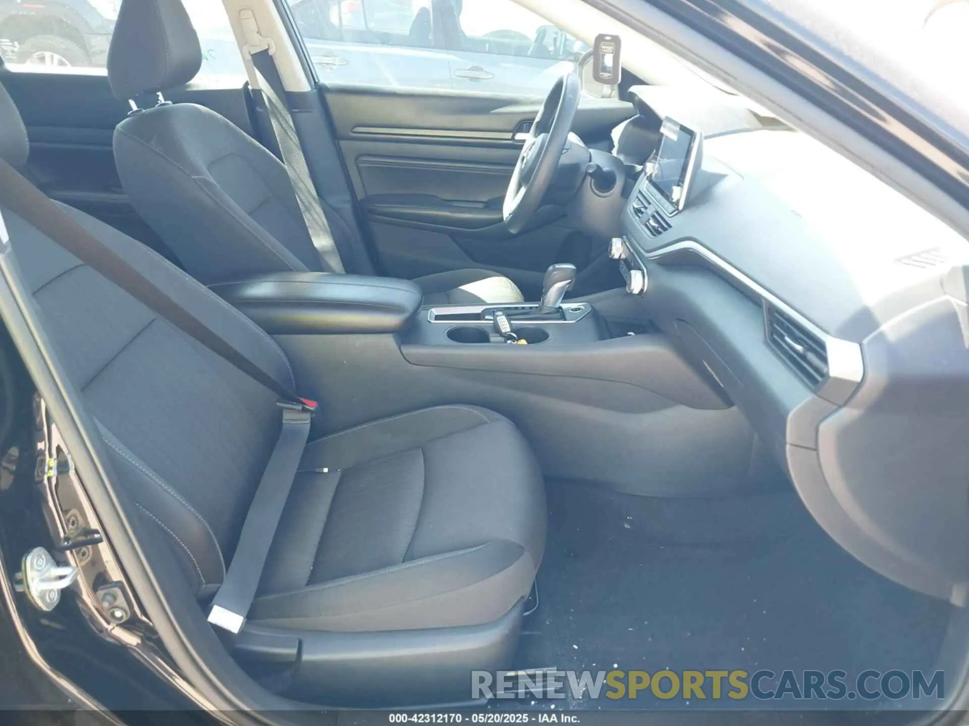 5 fotografías del automóvil dañado 1N4BL4BV6LC184384 NISSAN ALTIMA 2020