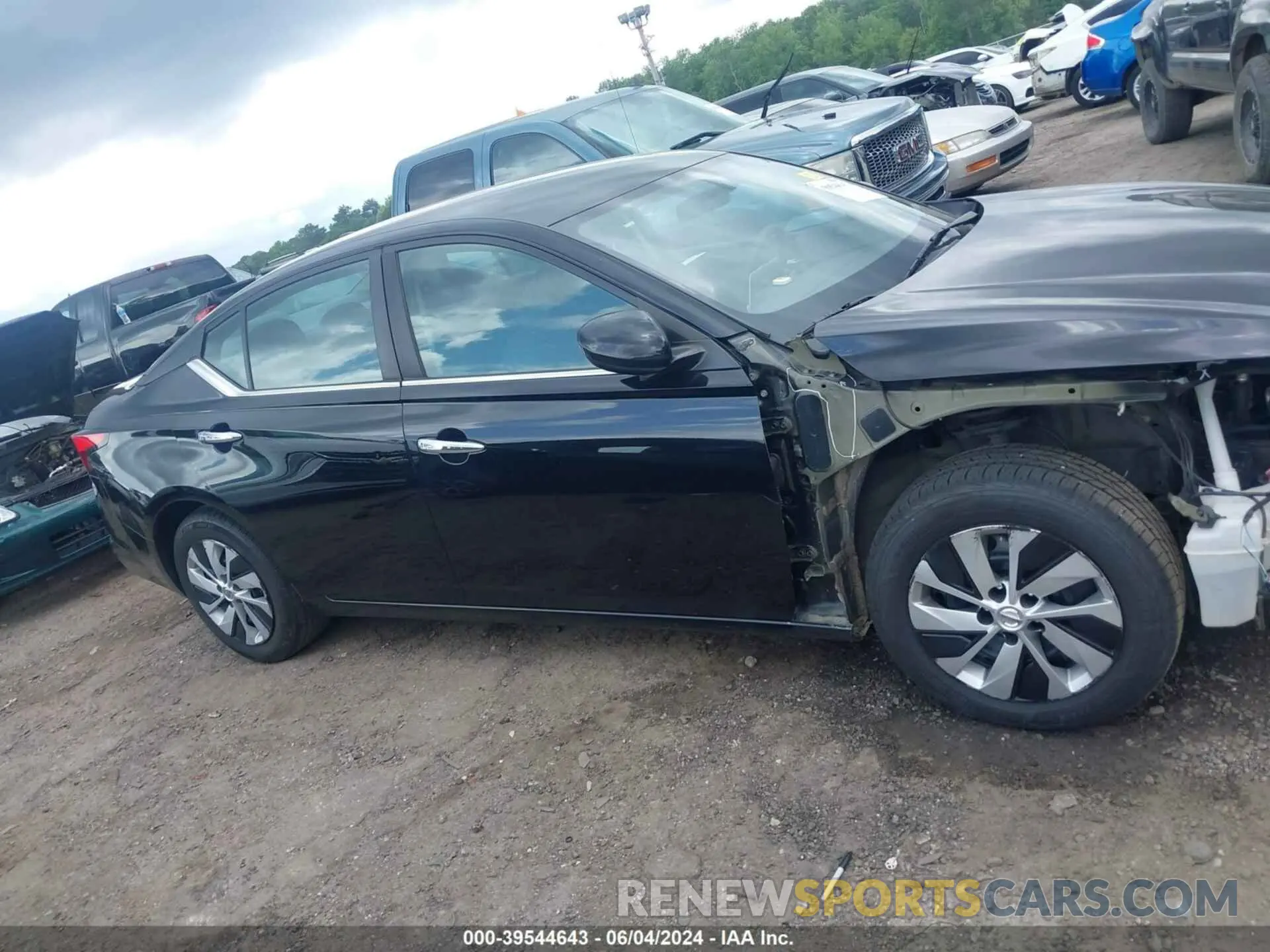 14 fotografías del automóvil dañado 1N4BL4BV6LC205928 NISSAN ALTIMA 2020