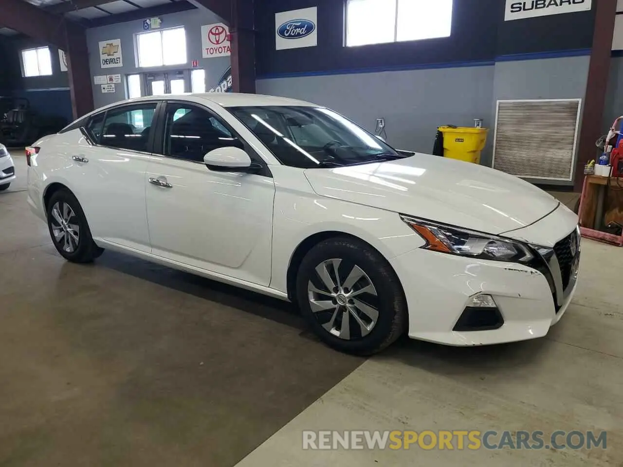 4 fotografías del automóvil dañado 1N4BL4BV6LC210028 NISSAN ALTIMA 2020