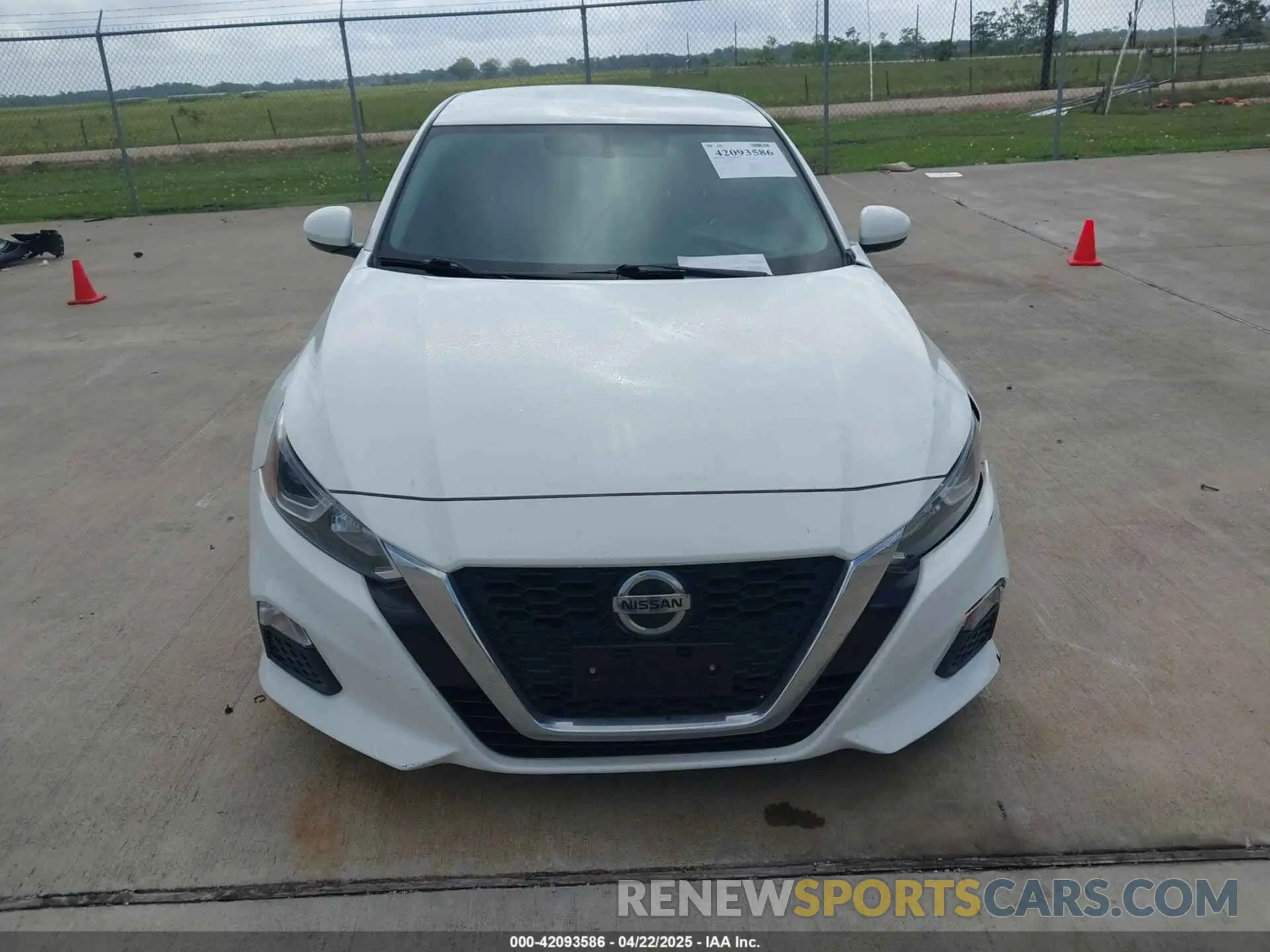 12 fotografías del automóvil dañado 1N4BL4BV6LC224513 NISSAN ALTIMA 2020