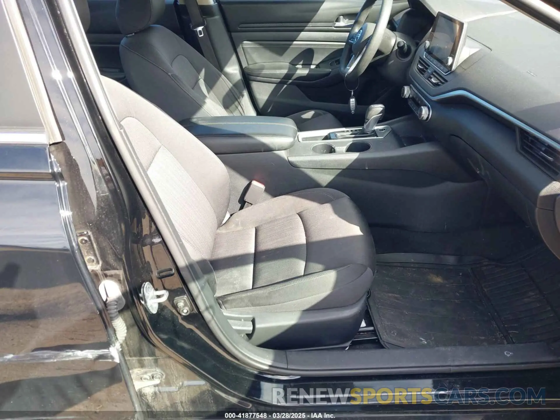5 fotografías del automóvil dañado 1N4BL4BV6LC247273 NISSAN ALTIMA 2020