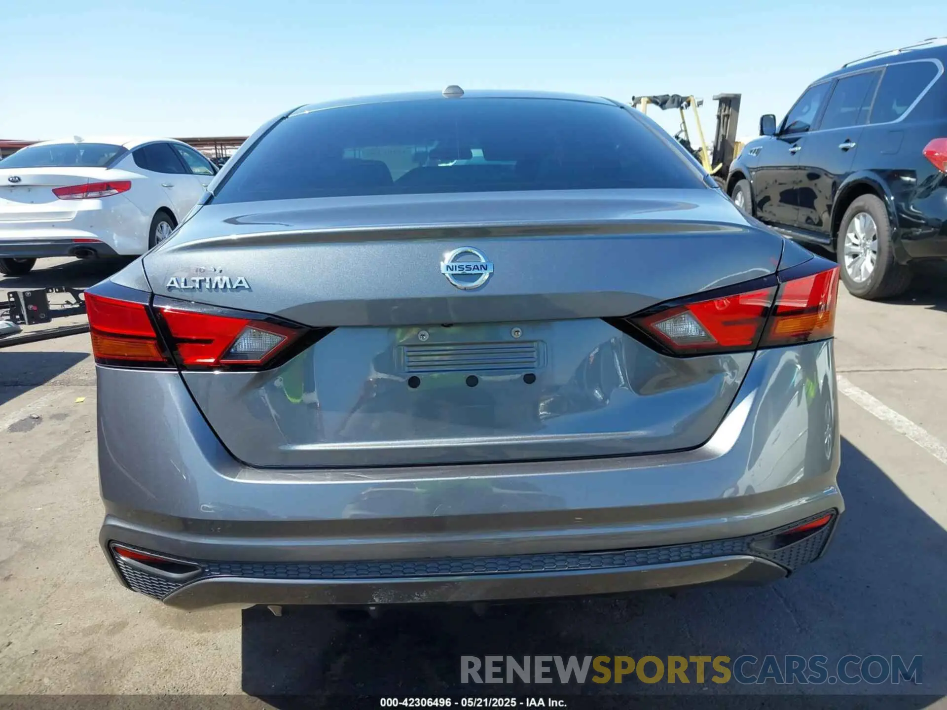 17 fotografías del automóvil dañado 1N4BL4BV6LC255549 NISSAN ALTIMA 2020