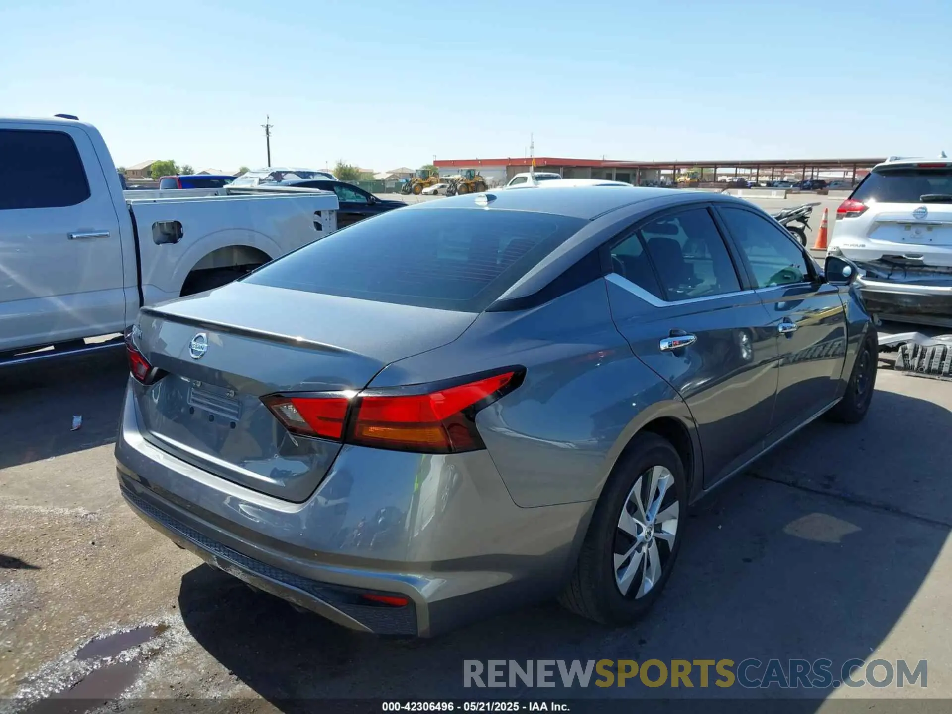 4 fotografías del automóvil dañado 1N4BL4BV6LC255549 NISSAN ALTIMA 2020
