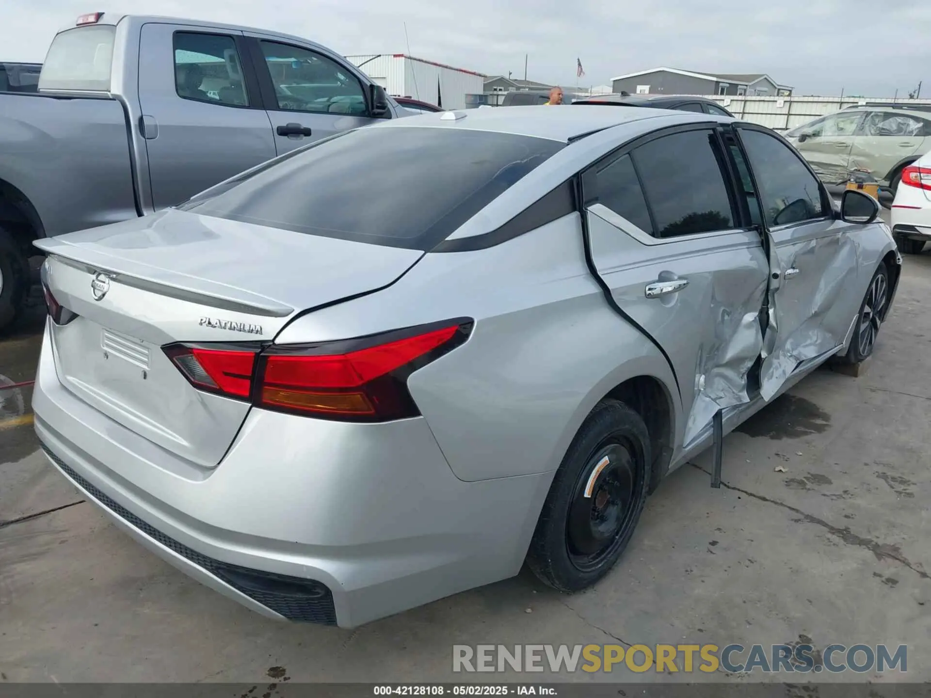 4 fotografías del automóvil dañado 1N4BL4BV6LN321215 NISSAN ALTIMA 2020