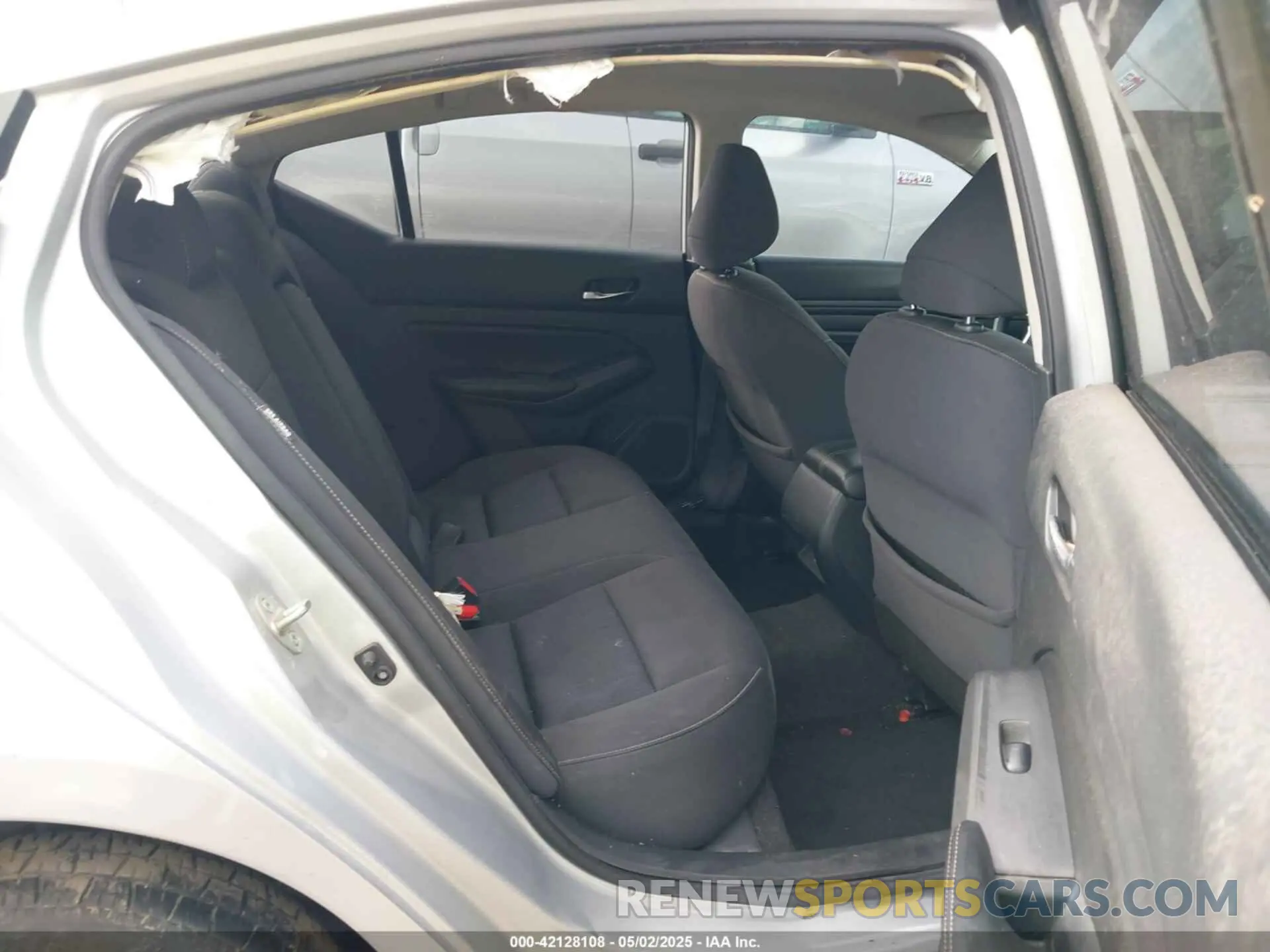 8 fotografías del automóvil dañado 1N4BL4BV6LN321215 NISSAN ALTIMA 2020