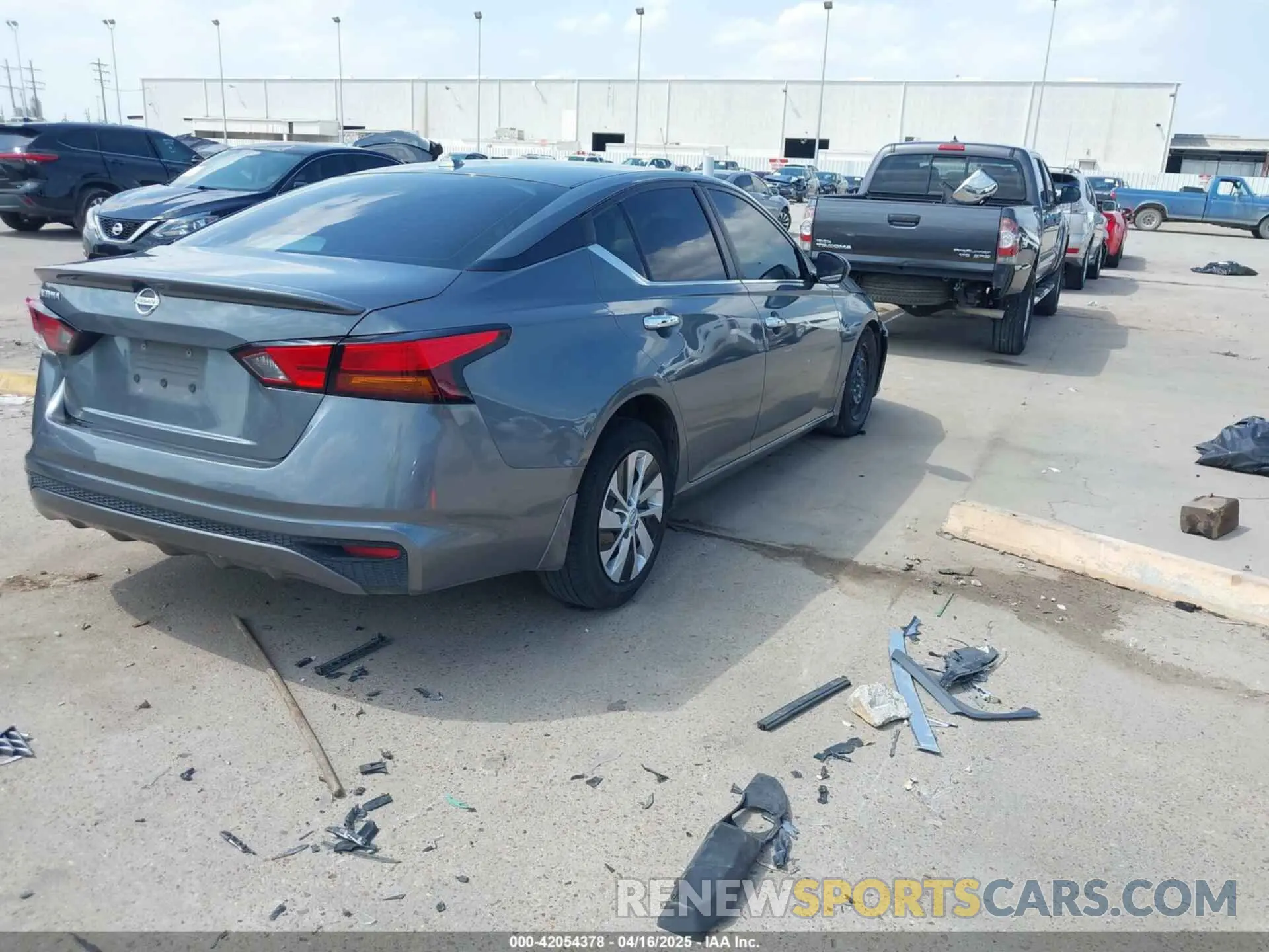 4 fotografías del automóvil dañado 1N4BL4BV7LC114313 NISSAN ALTIMA 2020