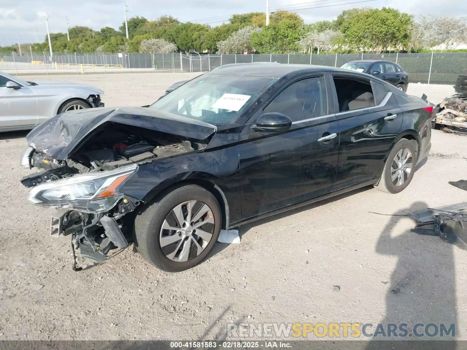 2 fotografías del automóvil dañado 1N4BL4BV7LC198648 NISSAN ALTIMA 2020