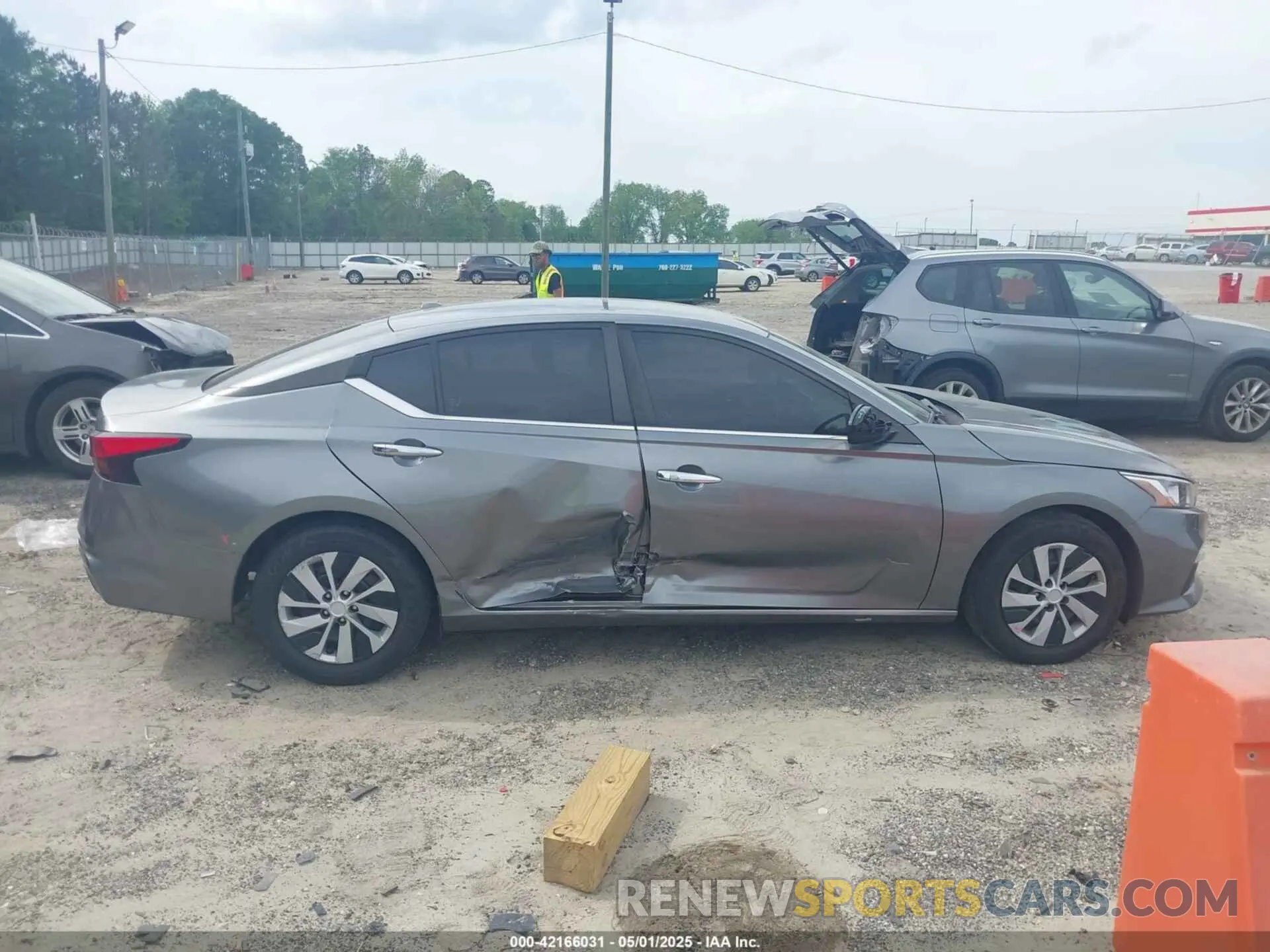 13 fotografías del automóvil dañado 1N4BL4BV7LC217523 NISSAN ALTIMA 2020