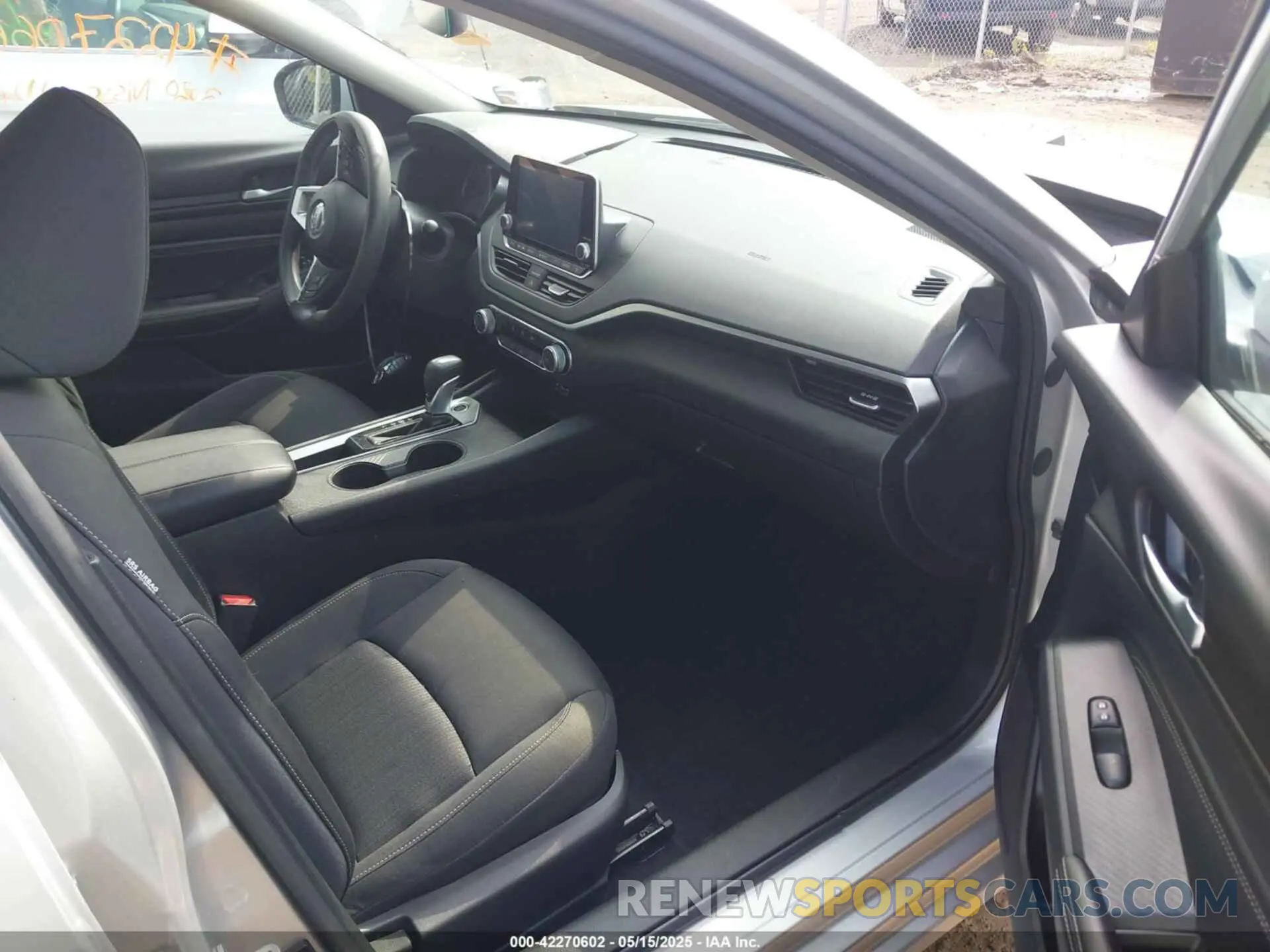5 fotografías del automóvil dañado 1N4BL4BV7LC271825 NISSAN ALTIMA 2020