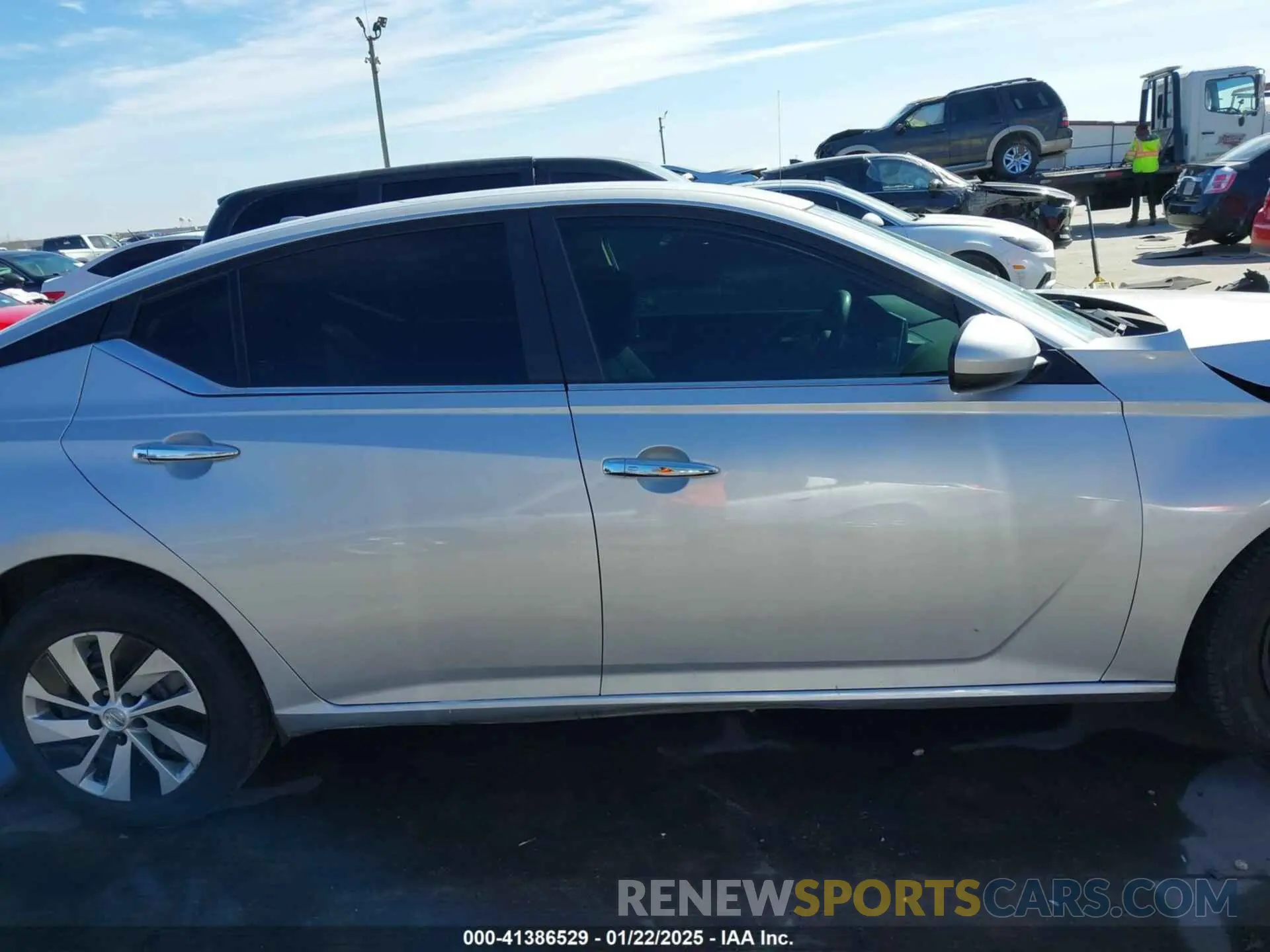 14 fotografías del automóvil dañado 1N4BL4BV8LC139270 NISSAN ALTIMA 2020