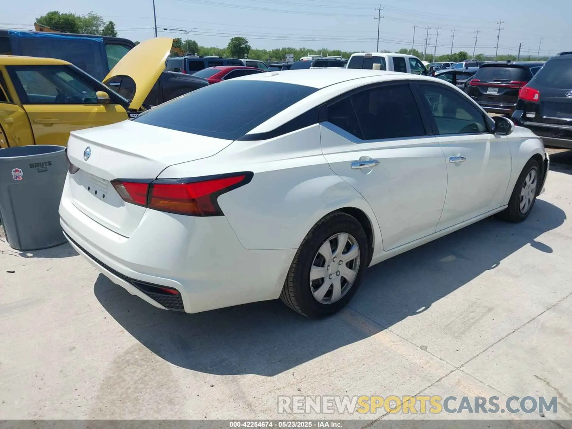 4 fotografías del automóvil dañado 1N4BL4BV8LC142461 NISSAN ALTIMA 2020