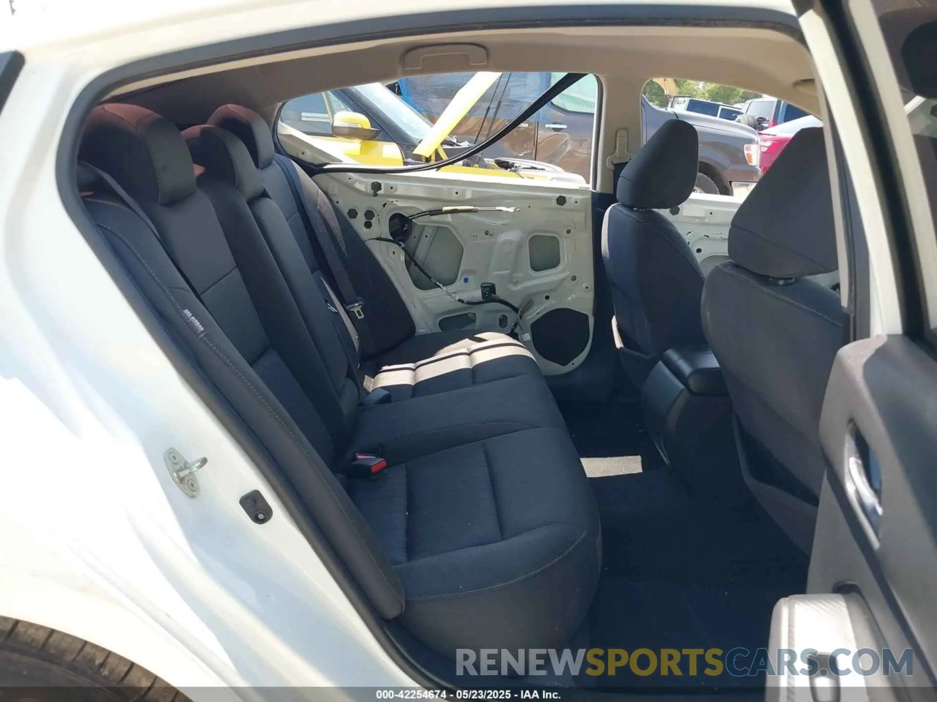 8 fotografías del automóvil dañado 1N4BL4BV8LC142461 NISSAN ALTIMA 2020