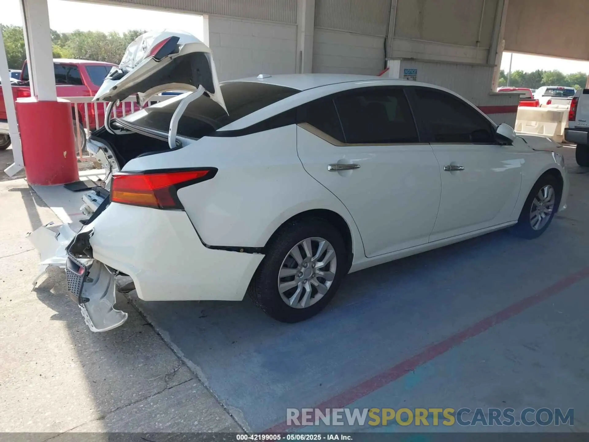 4 fotografías del automóvil dañado 1N4BL4BV8LC222679 NISSAN ALTIMA 2020