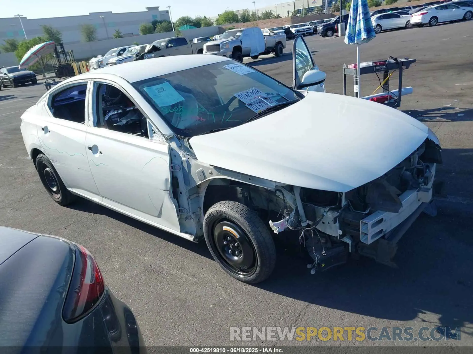 14 fotografías del automóvil dañado 1N4BL4BV8LC275138 NISSAN ALTIMA 2020
