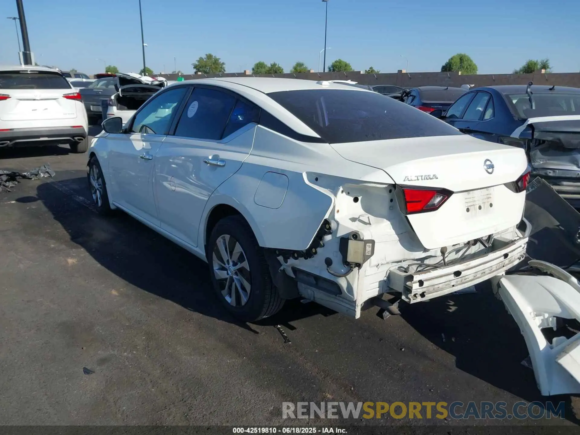 15 fotografías del automóvil dañado 1N4BL4BV8LC275138 NISSAN ALTIMA 2020