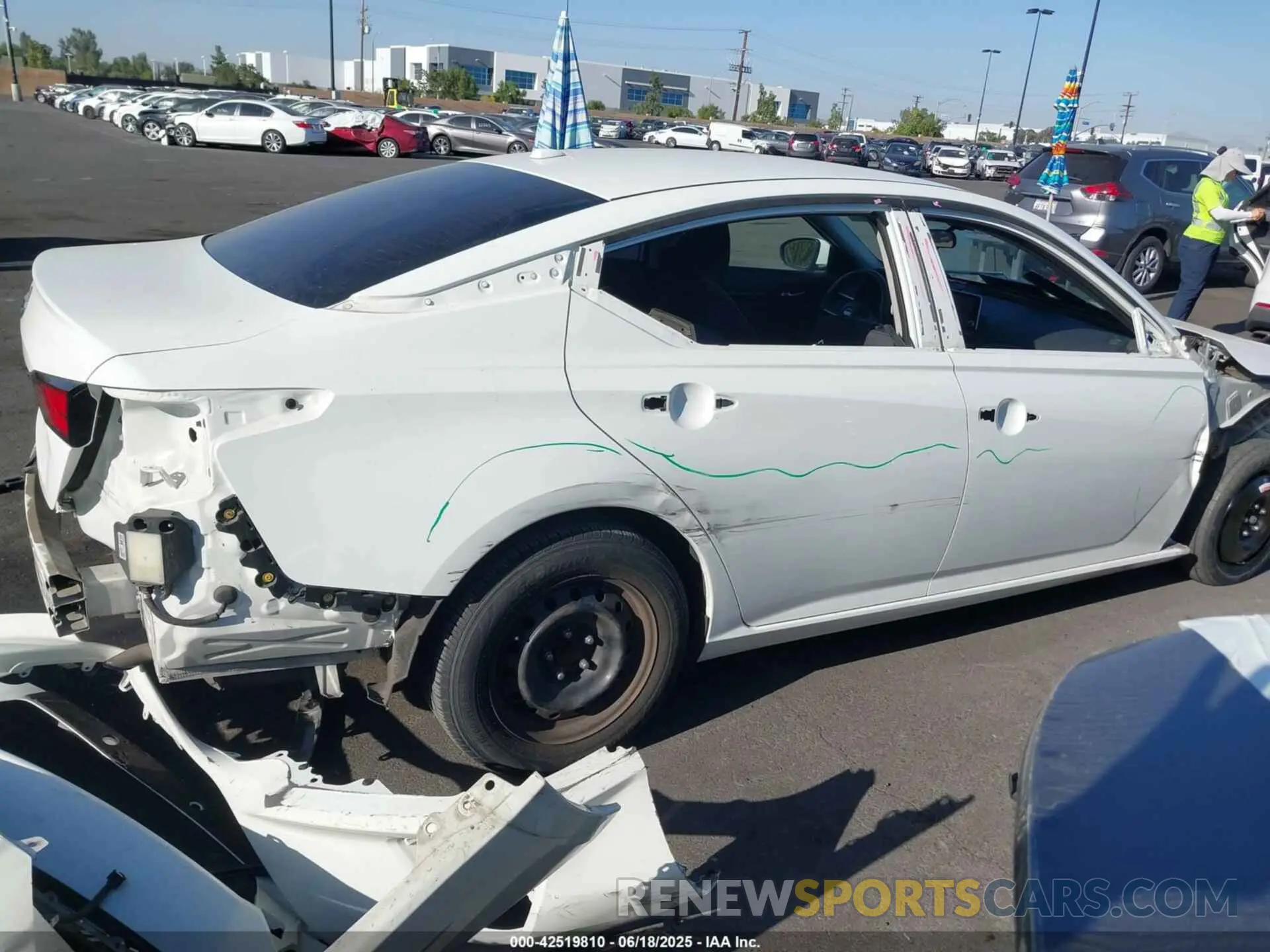 18 fotografías del automóvil dañado 1N4BL4BV8LC275138 NISSAN ALTIMA 2020