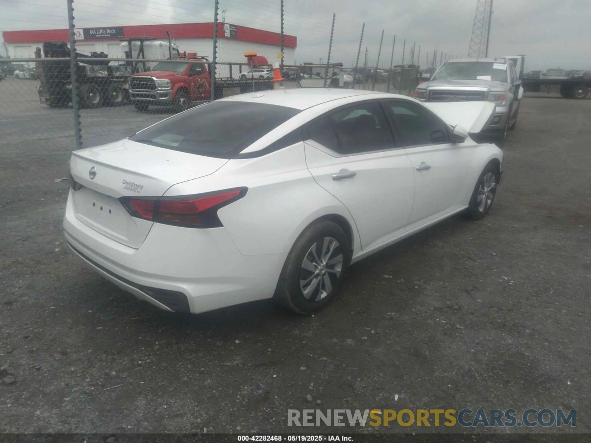 4 fotografías del automóvil dañado 1N4BL4BV8LC279240 NISSAN ALTIMA 2020