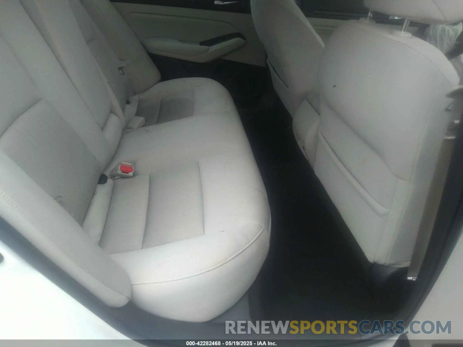 8 fotografías del automóvil dañado 1N4BL4BV8LC279240 NISSAN ALTIMA 2020