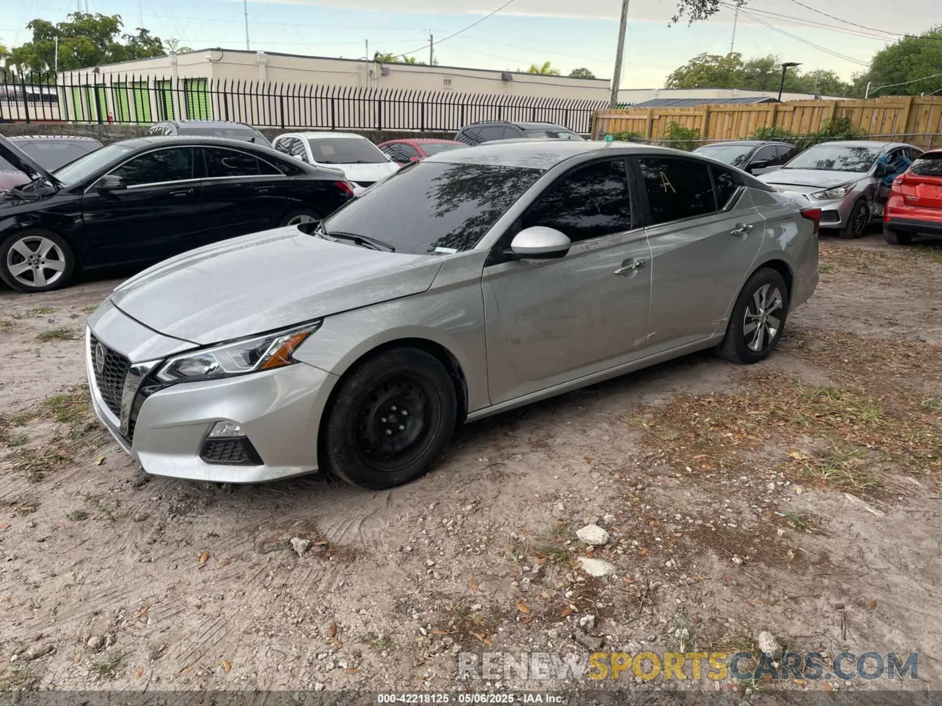 2 fotografías del automóvil dañado 1N4BL4BVXLC199373 NISSAN ALTIMA 2020