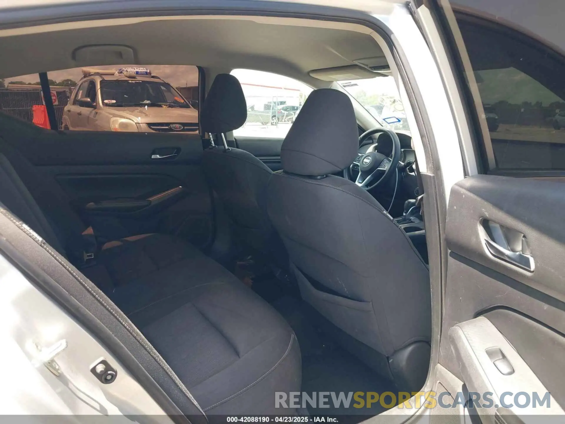 8 fotografías del automóvil dañado 1N4BL4BVXLC216205 NISSAN ALTIMA 2020