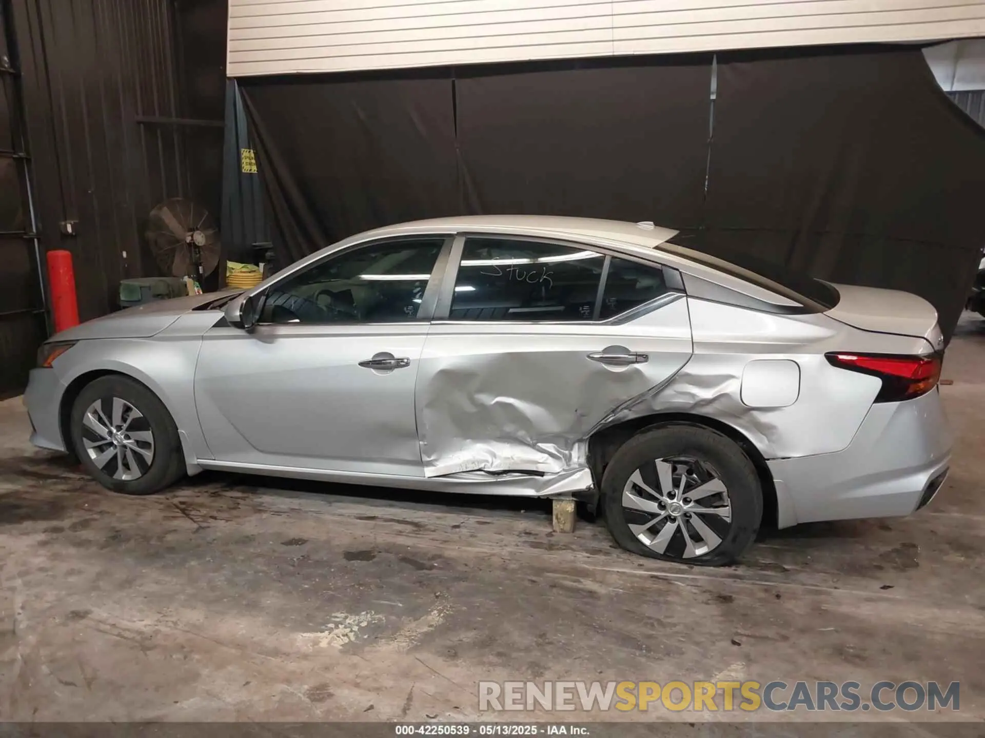 14 fotografías del automóvil dañado 1N4BL4BVXLC236910 NISSAN ALTIMA 2020