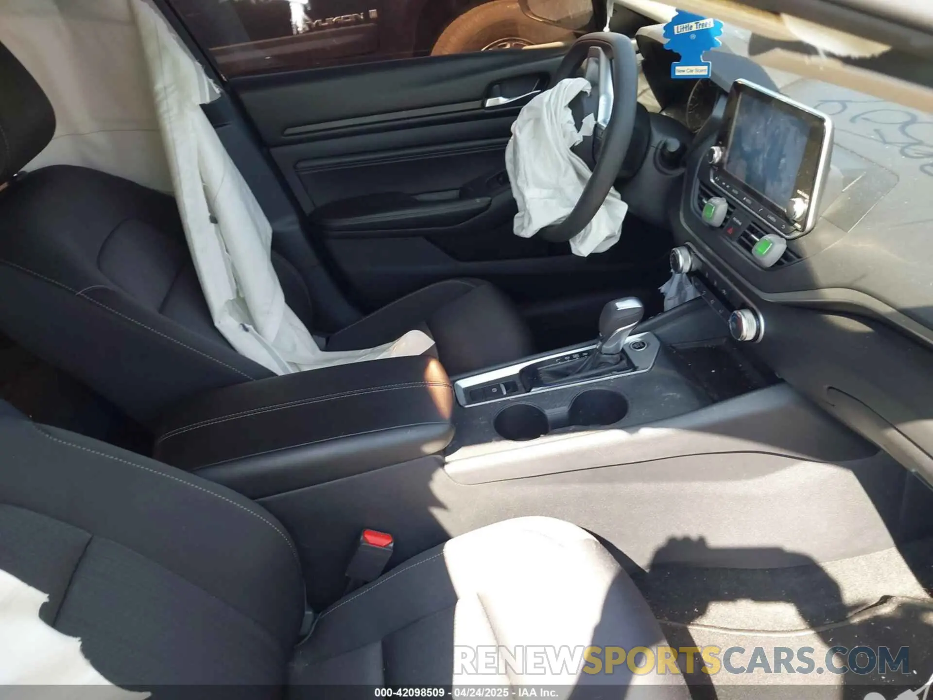 5 fotografías del automóvil dañado 1N4BL4BW8LC117293 NISSAN ALTIMA 2020