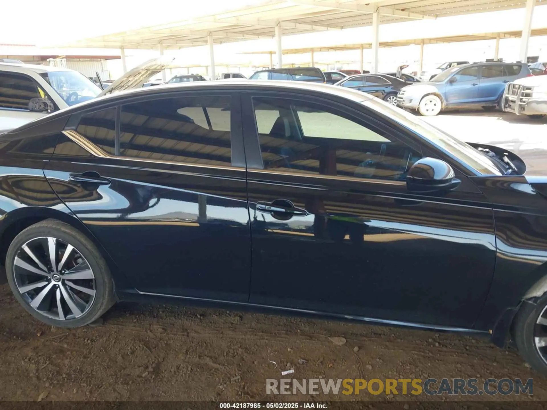 13 fotografías del automóvil dañado 1N4BL4CV0LC124180 NISSAN ALTIMA 2020