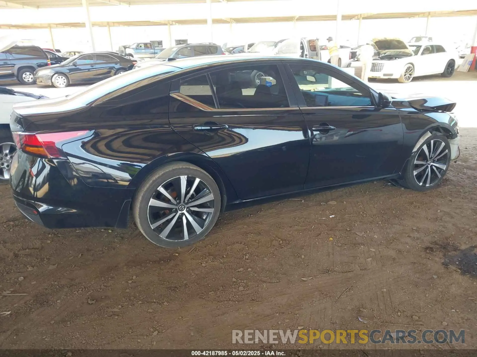 4 fotografías del automóvil dañado 1N4BL4CV0LC124180 NISSAN ALTIMA 2020