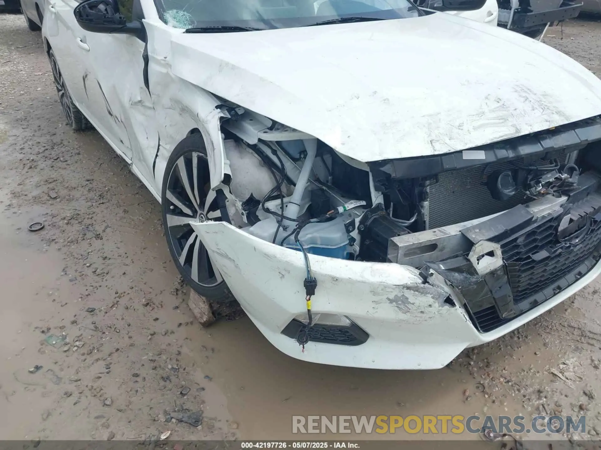 19 fotografías del automóvil dañado 1N4BL4CV0LN314050 NISSAN ALTIMA 2020