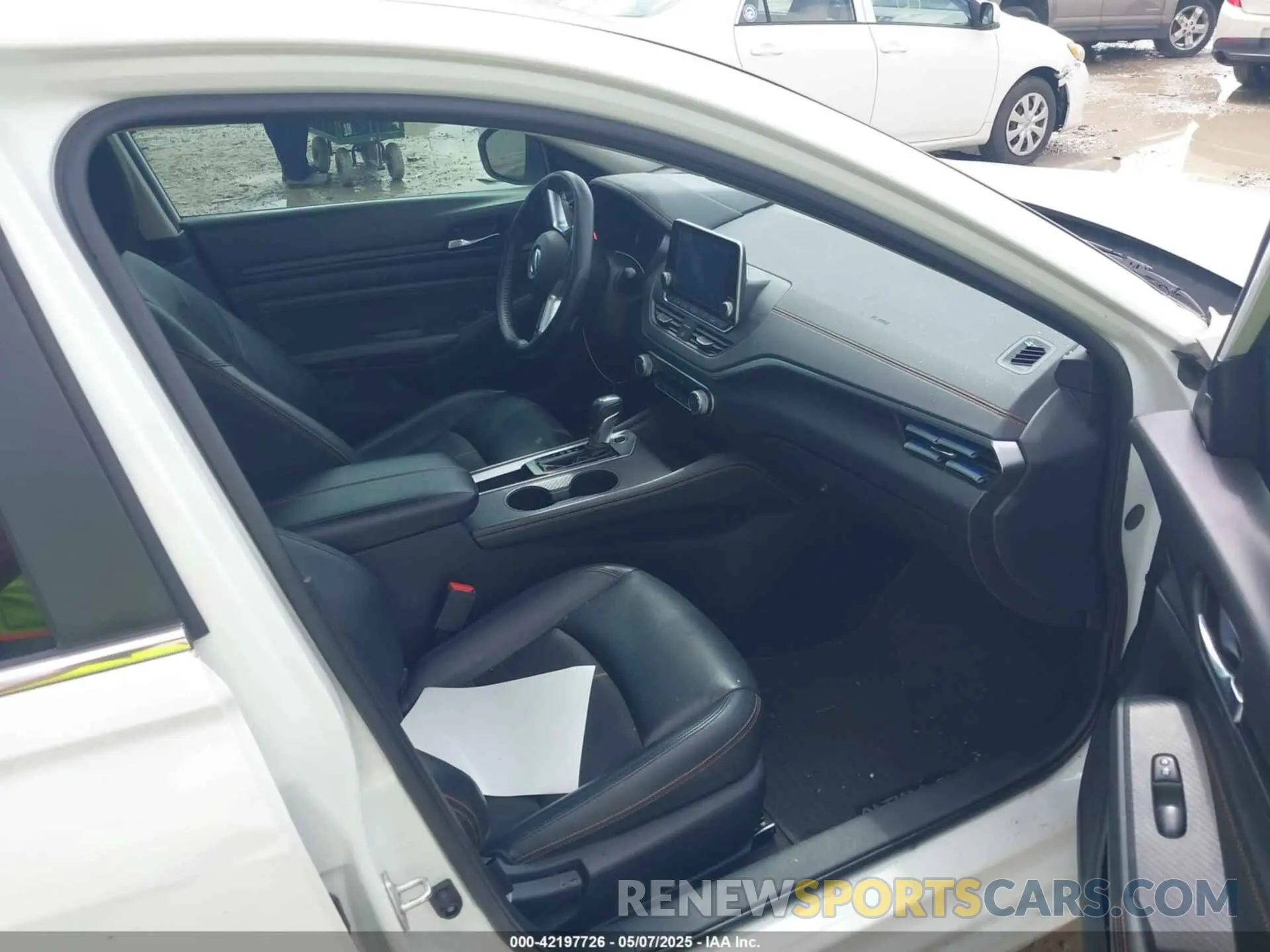 5 fotografías del automóvil dañado 1N4BL4CV0LN314050 NISSAN ALTIMA 2020