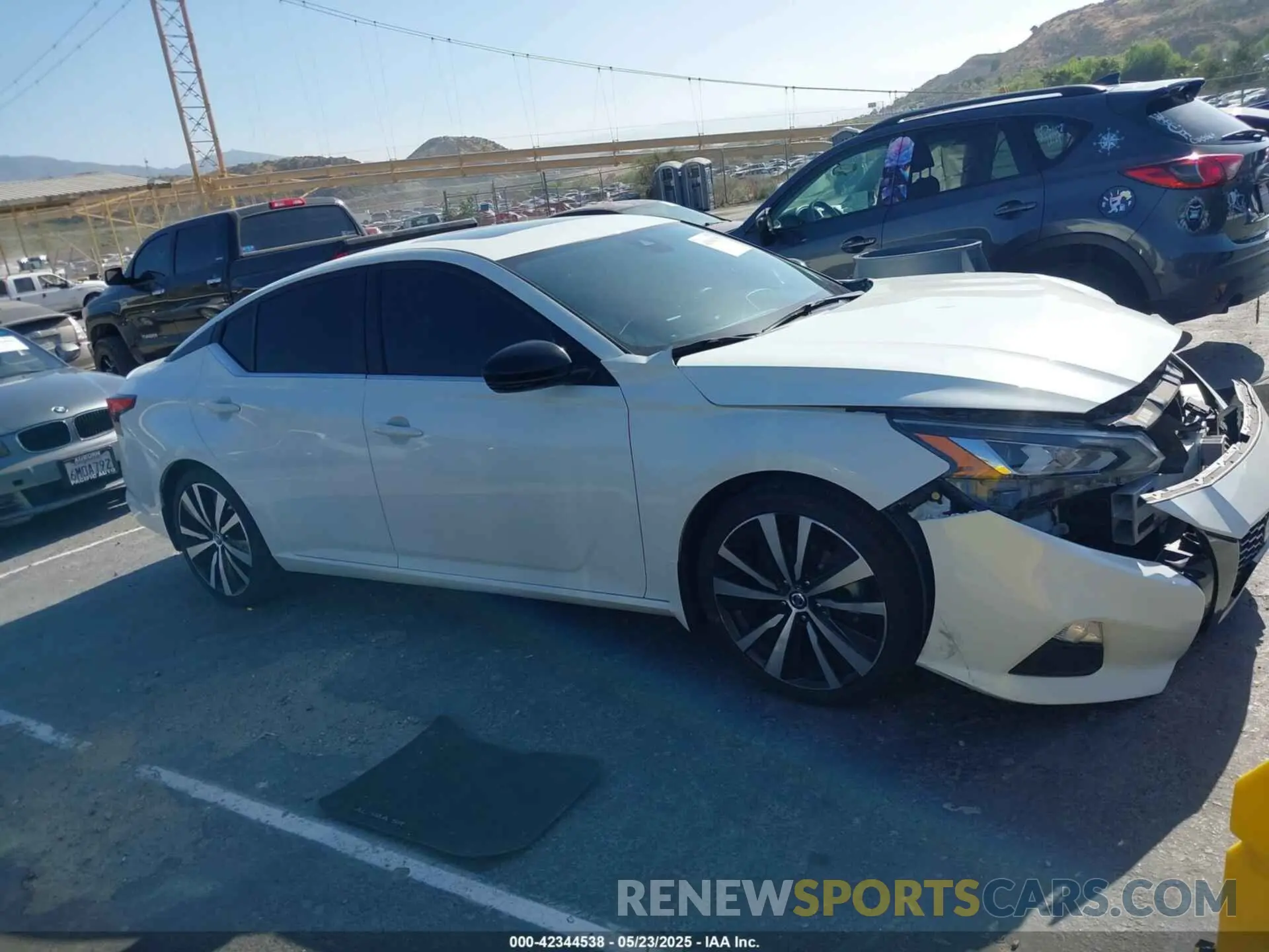 13 fotografías del automóvil dañado 1N4BL4CV0LN319944 NISSAN ALTIMA 2020