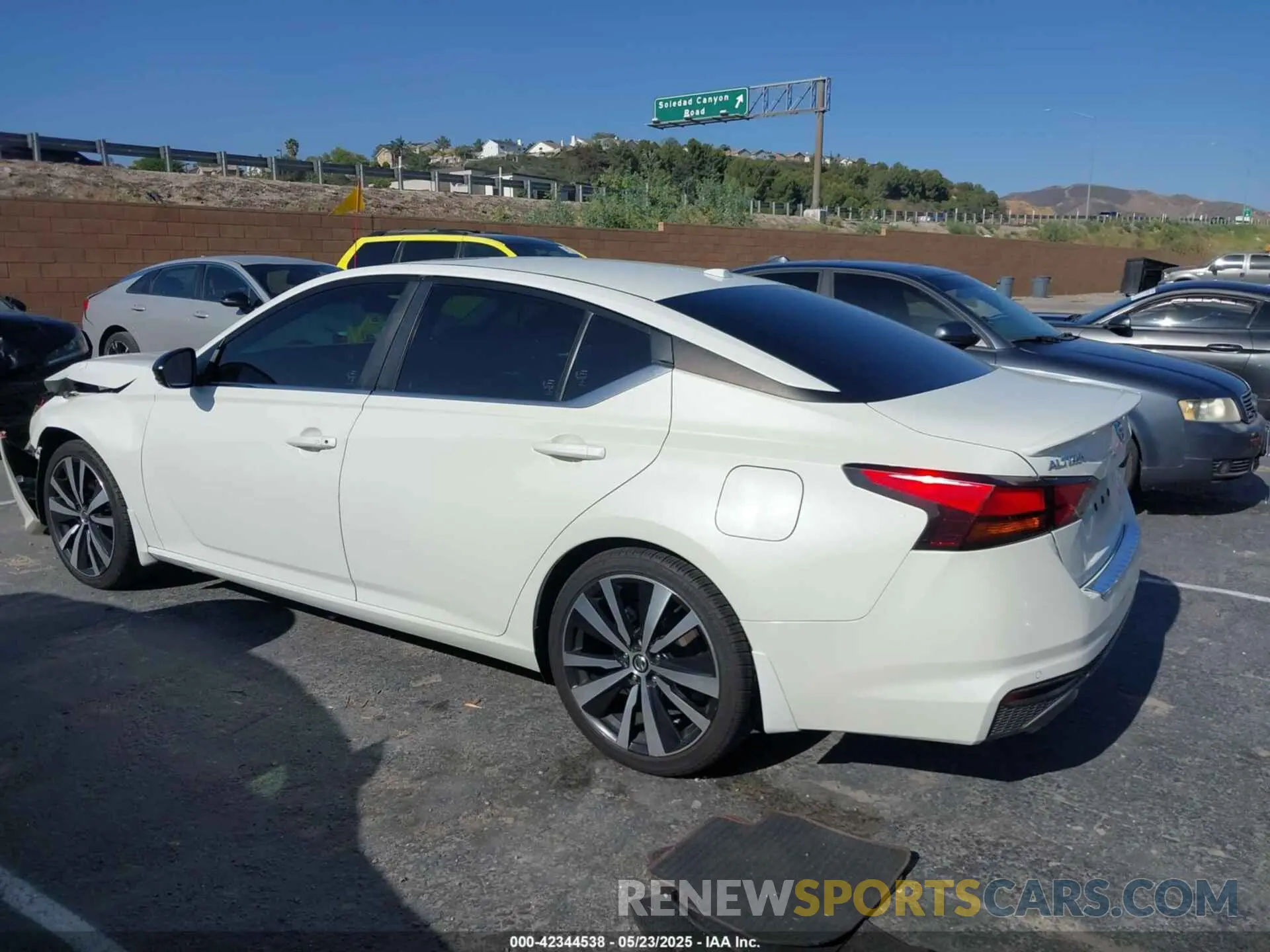 3 fotografías del automóvil dañado 1N4BL4CV0LN319944 NISSAN ALTIMA 2020