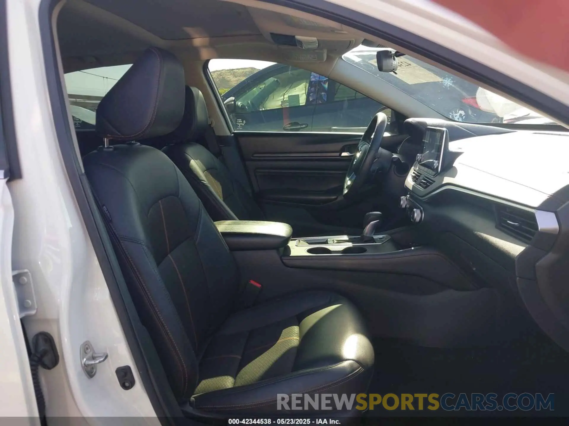 5 fotografías del automóvil dañado 1N4BL4CV0LN319944 NISSAN ALTIMA 2020