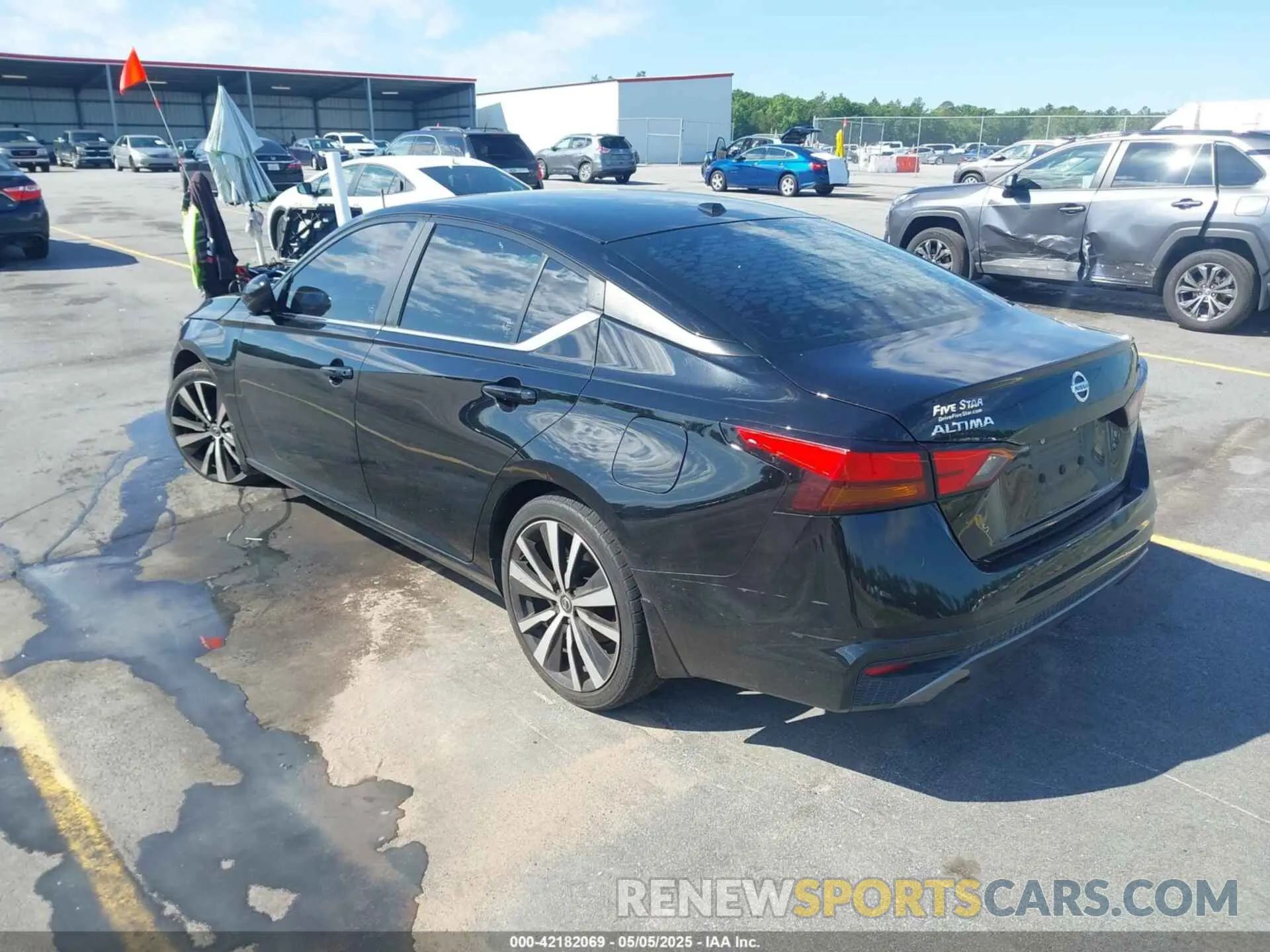 3 fotografías del automóvil dañado 1N4BL4CV2LC172411 NISSAN ALTIMA 2020