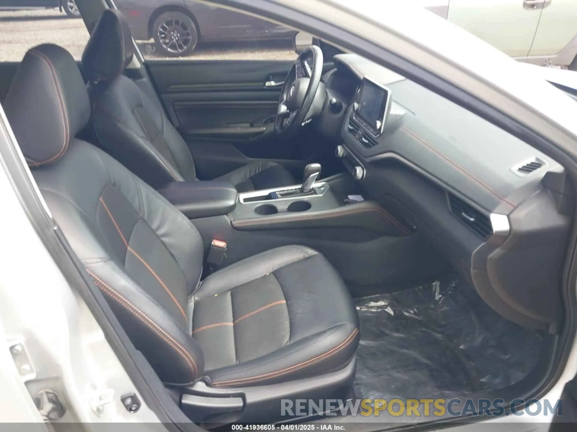 5 fotografías del automóvil dañado 1N4BL4CV3LC132192 NISSAN ALTIMA 2020