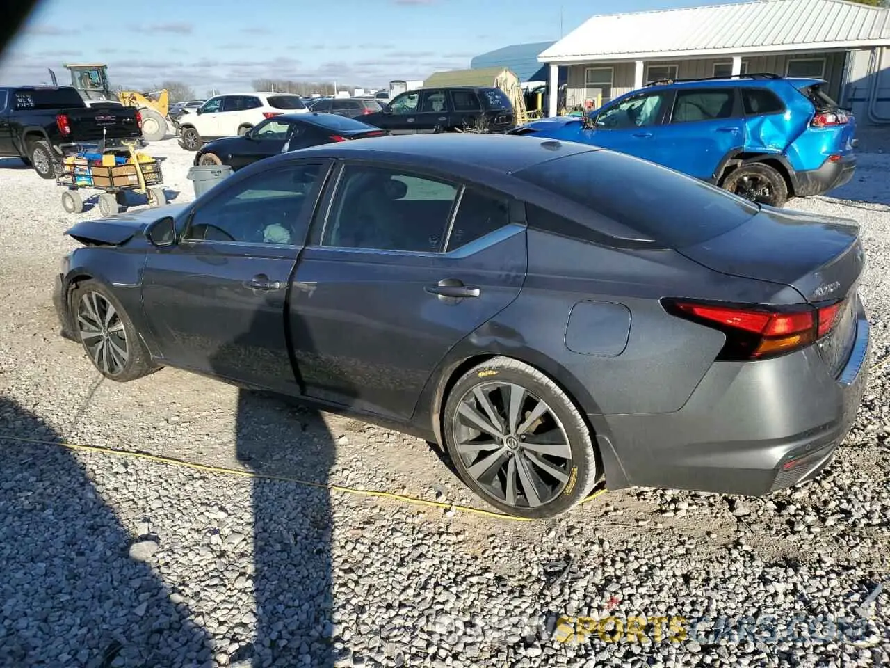 2 fotografías del automóvil dañado 1N4BL4CV3LN305813 NISSAN ALTIMA 2020