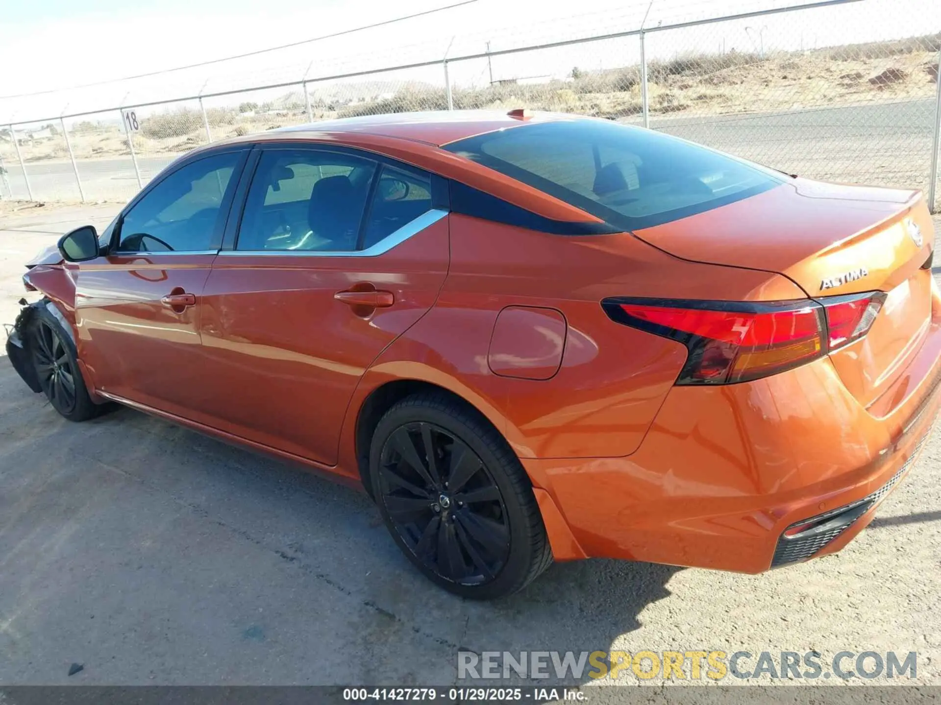 14 fotografías del automóvil dañado 1N4BL4CV3LN311028 NISSAN ALTIMA 2020