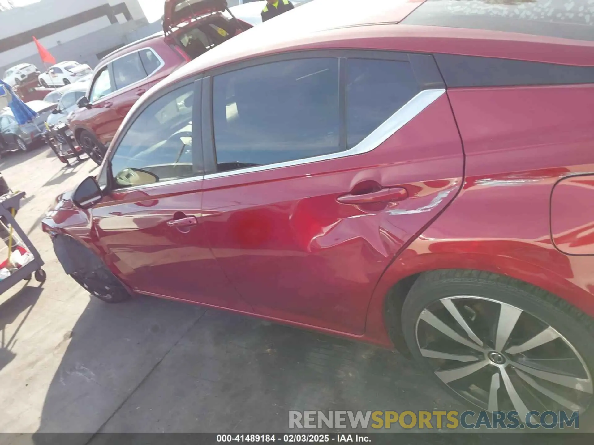 14 fotografías del automóvil dañado 1N4BL4CV3LN311322 NISSAN ALTIMA 2020