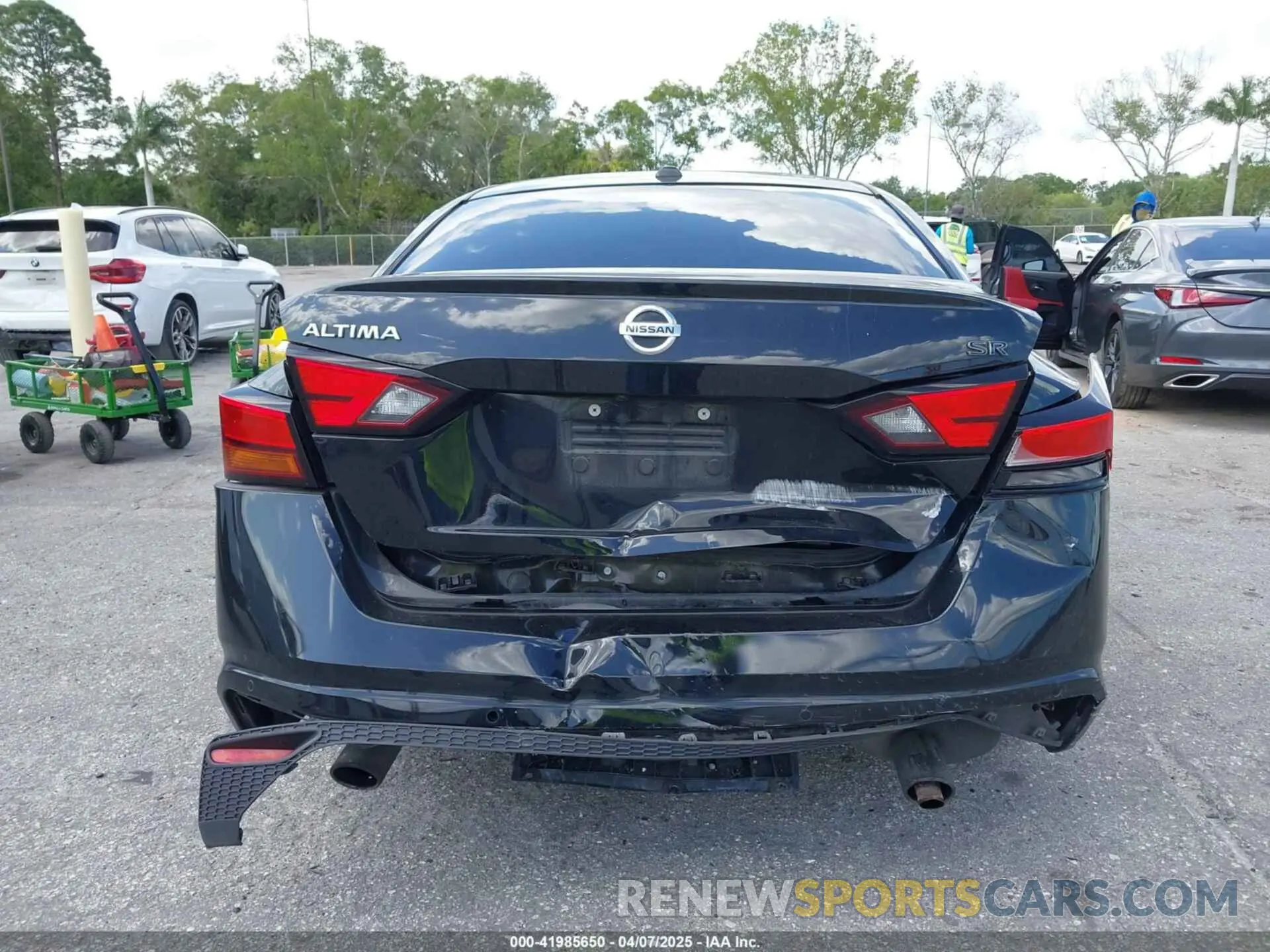 17 fotografías del automóvil dañado 1N4BL4CV4LC180798 NISSAN ALTIMA 2020