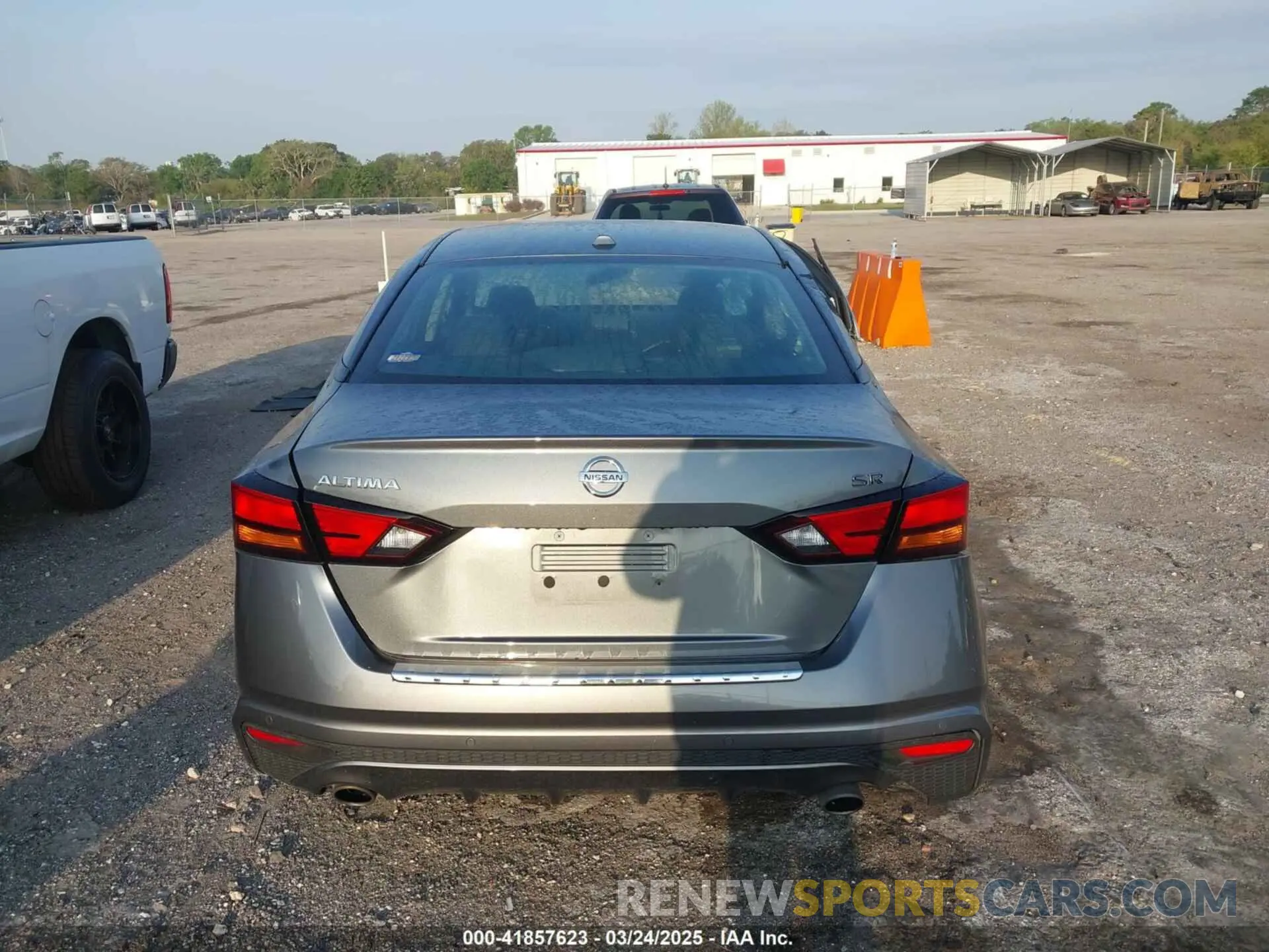 16 fotografías del automóvil dañado 1N4BL4CV4LC260151 NISSAN ALTIMA 2020