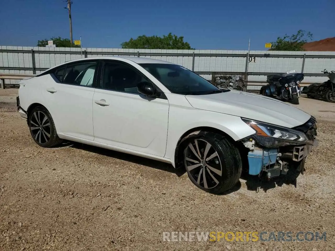 4 fotografías del automóvil dañado 1N4BL4CV4LN309658 NISSAN ALTIMA 2020