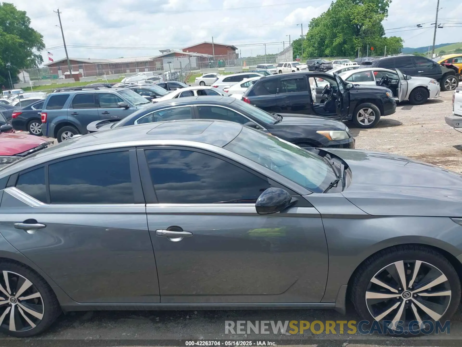 13 fotografías del automóvil dañado 1N4BL4CV6LC112163 NISSAN ALTIMA 2020