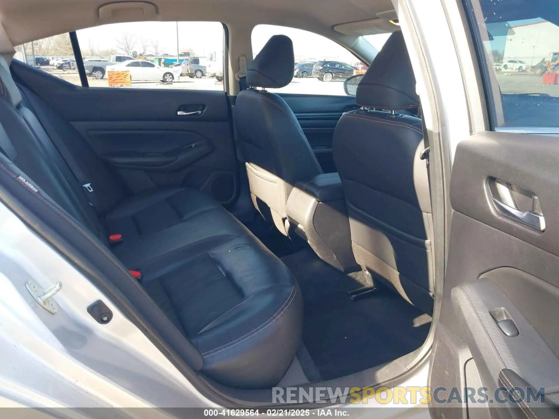 8 fotografías del automóvil dañado 1N4BL4CV6LC166014 NISSAN ALTIMA 2020