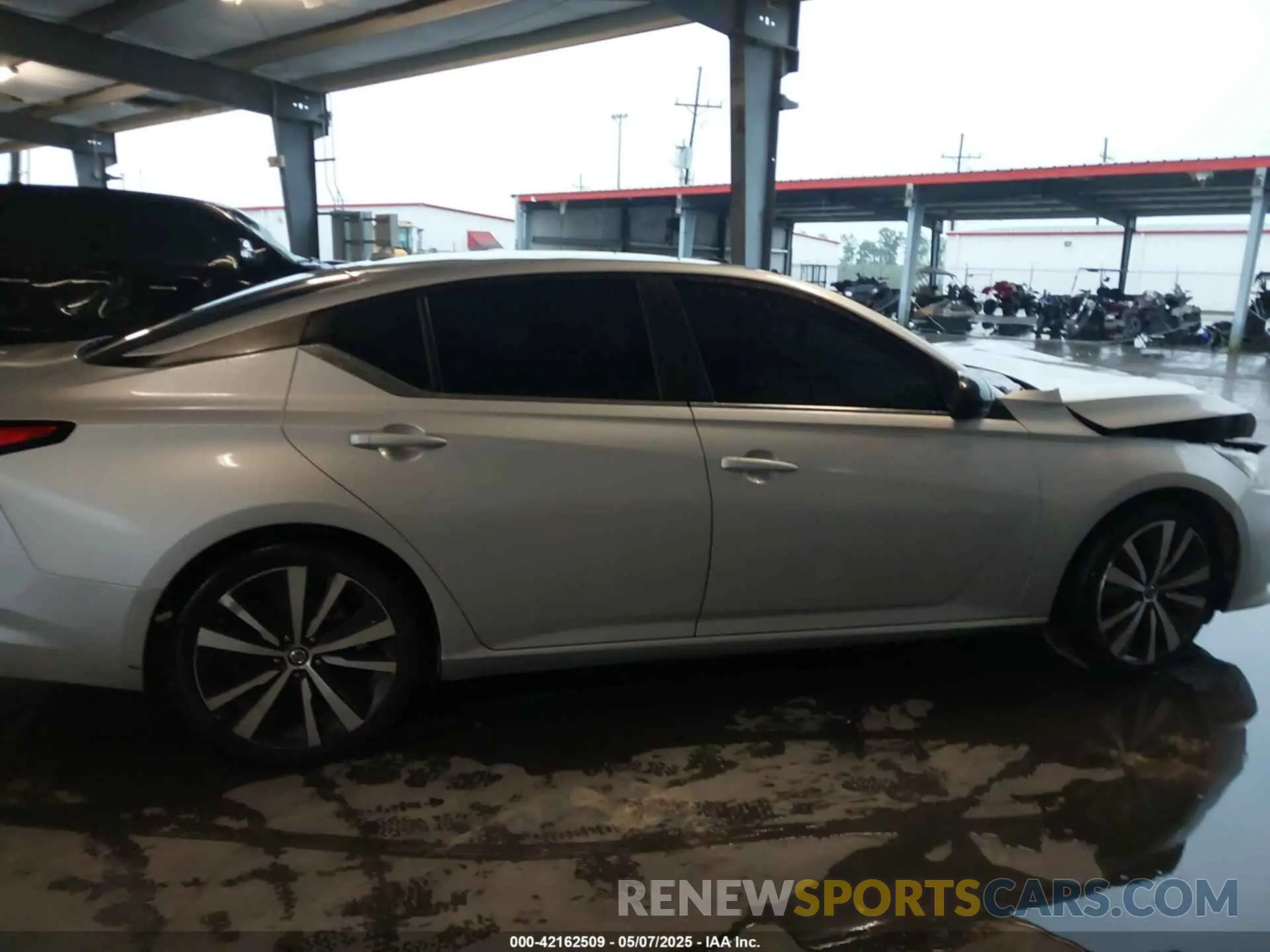 13 fotografías del automóvil dañado 1N4BL4CV7LC132017 NISSAN ALTIMA 2020