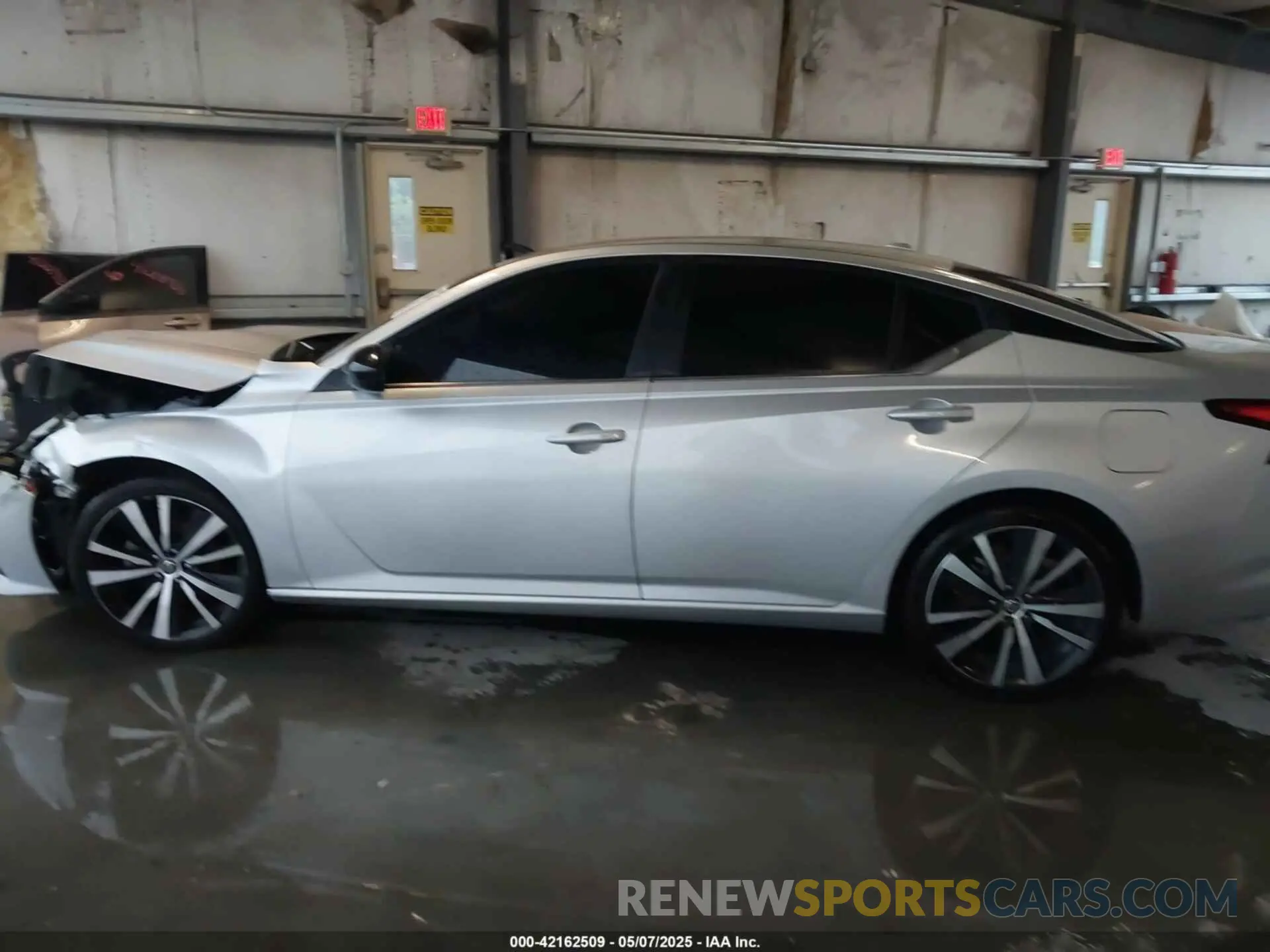 14 fotografías del automóvil dañado 1N4BL4CV7LC132017 NISSAN ALTIMA 2020