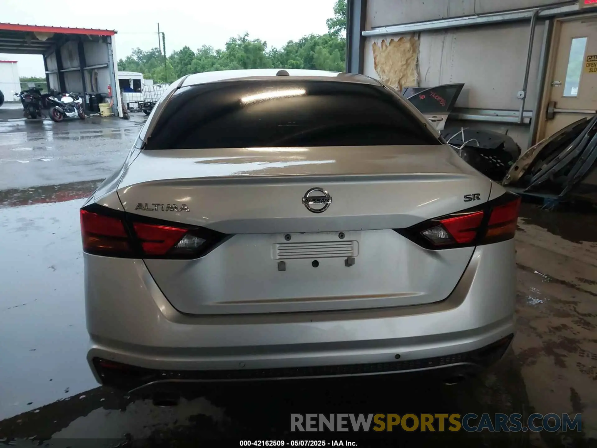 16 fotografías del automóvil dañado 1N4BL4CV7LC132017 NISSAN ALTIMA 2020