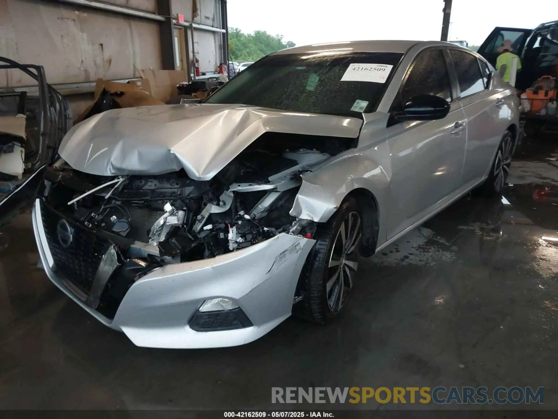 2 fotografías del automóvil dañado 1N4BL4CV7LC132017 NISSAN ALTIMA 2020