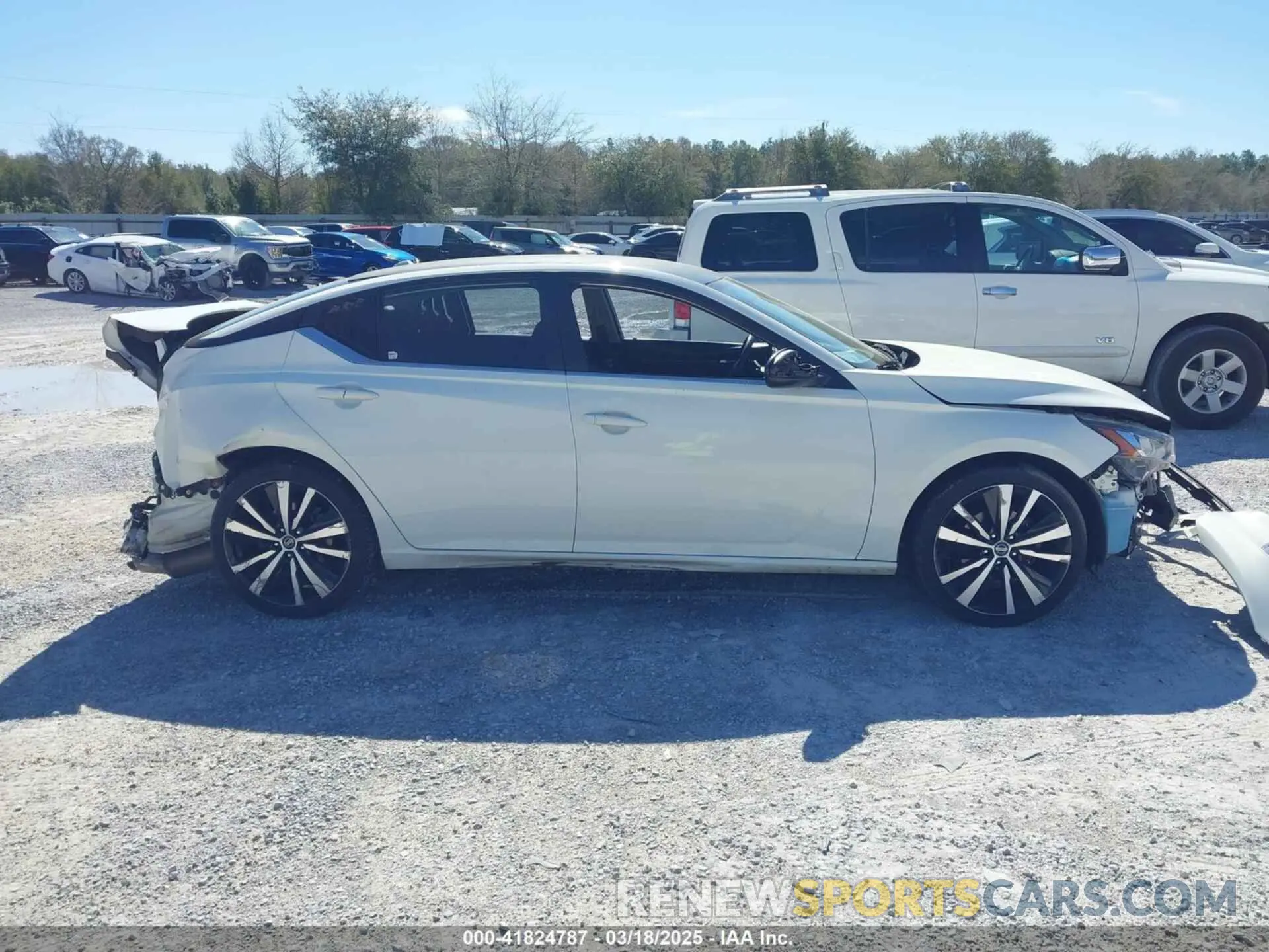 12 fotografías del automóvil dañado 1N4BL4CV7LC271886 NISSAN ALTIMA 2020