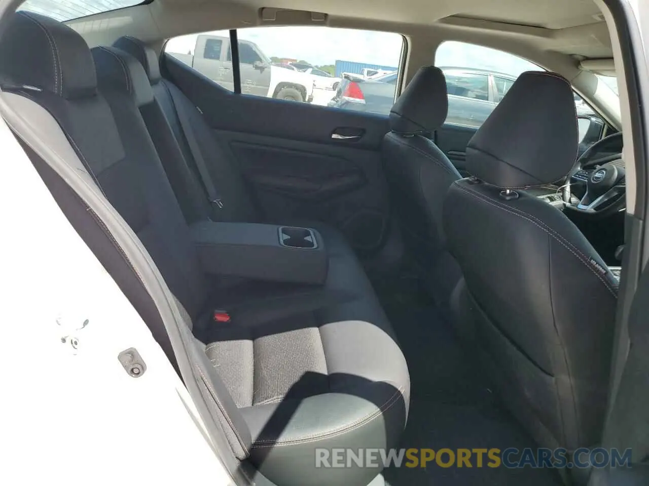 10 fotografías del automóvil dañado 1N4BL4CV7LC275131 NISSAN ALTIMA 2020